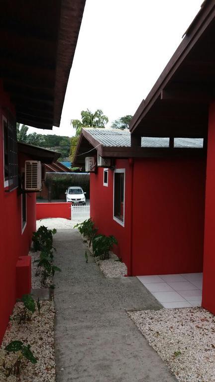 Pousada Residencial Familia Dragone Bombinhas Esterno foto